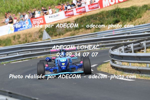 http://v2.adecom-photo.com/images//6.COURSE DE COTE/2022/5_LA_POMMERAYE_2022/BEZINAUD_David/79A_3529.JPG